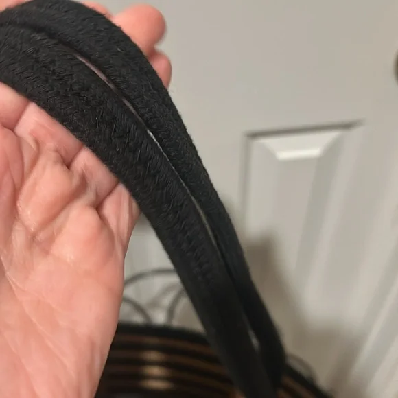 Round bag from universal thread, EUC - Picture 3 of 6